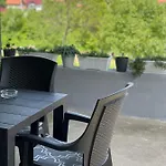 Sobe Kod Bolnice Paprikovac Ostanak kod kuće *