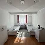 Ostanak kod kuće Sobe Kod Bolnice Paprikovac